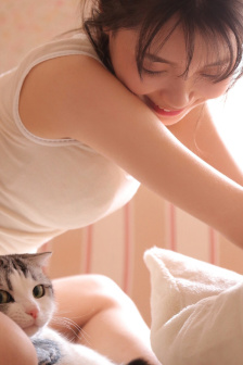 女士不遮阴小内搭走秀
